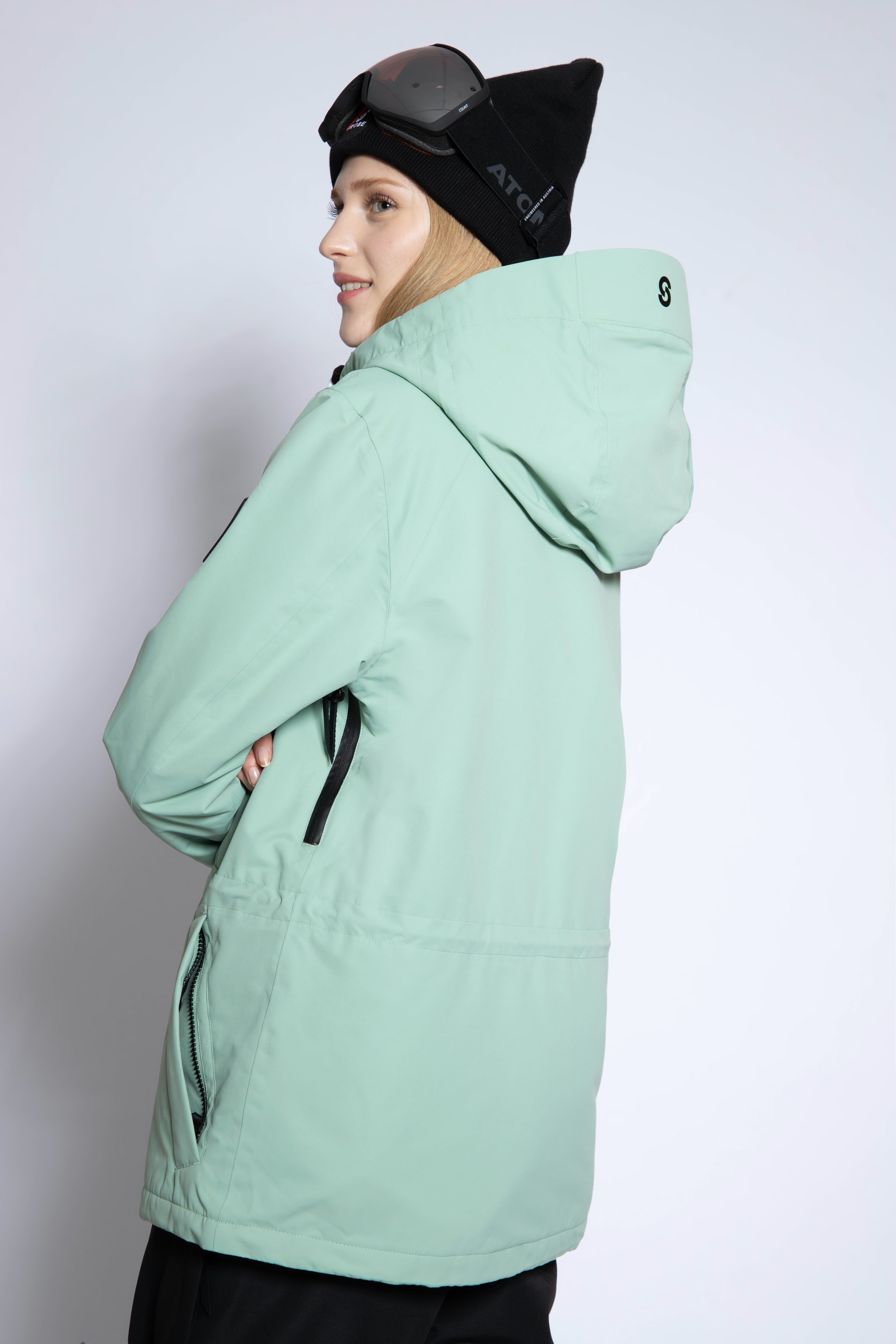 Felicity Skidjacka Dusty Green - Dam